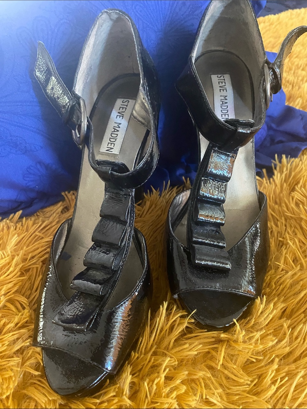 Steve Madden Black Patent T-Strap Ruffle Open-Toe Heels